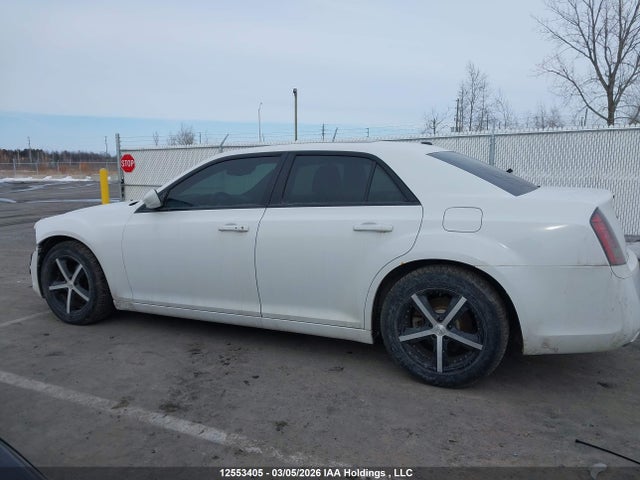 Продажа на аукционе авто 2014 Chrysler 300 S, vin: 2C3CCABG8EH305676, номер лота: 12553405