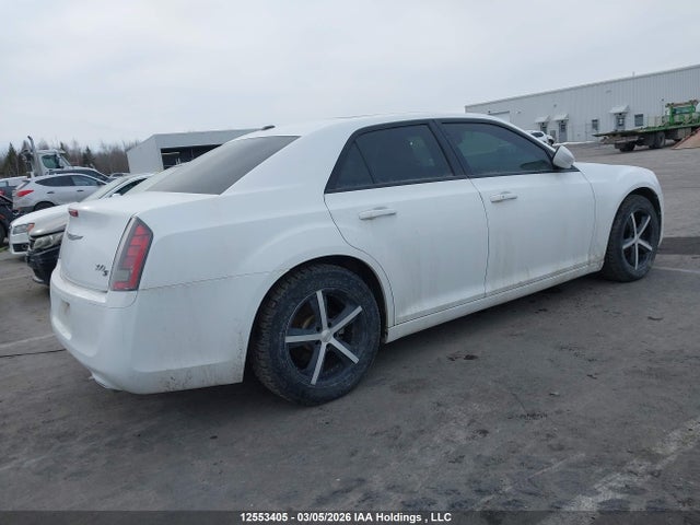 Продажа на аукционе авто 2014 Chrysler 300 S, vin: 2C3CCABG8EH305676, номер лота: 12553405