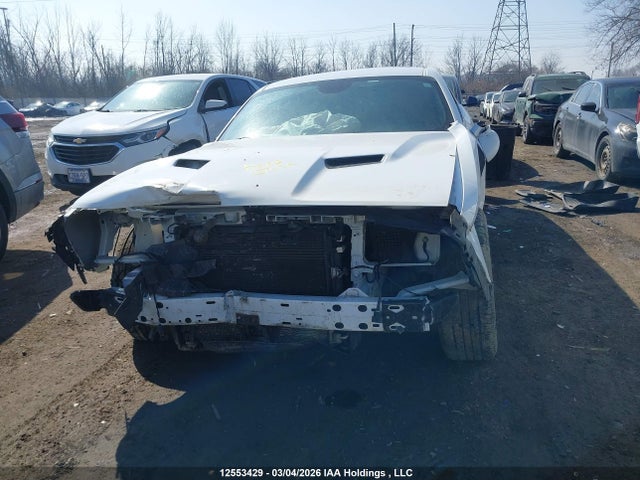 2C3CDZGGXJH133066 Dodge Challenger Gt