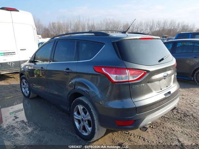 Продажа на аукционе авто 2016 Ford Escape, vin: 1FMCU0GX8GUA24601, номер лота: 12553437