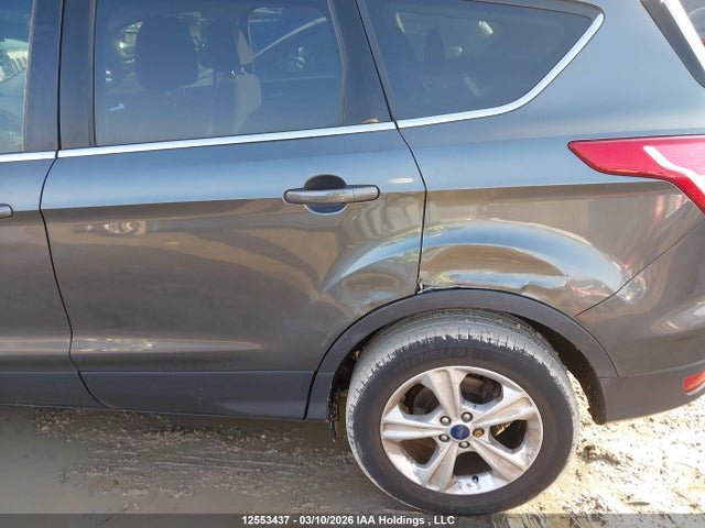 Продажа на аукционе авто 2016 Ford Escape, vin: 1FMCU0GX8GUA24601, номер лота: 12553437