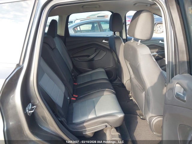 Продажа на аукционе авто 2016 Ford Escape, vin: 1FMCU0GX8GUA24601, номер лота: 12553437