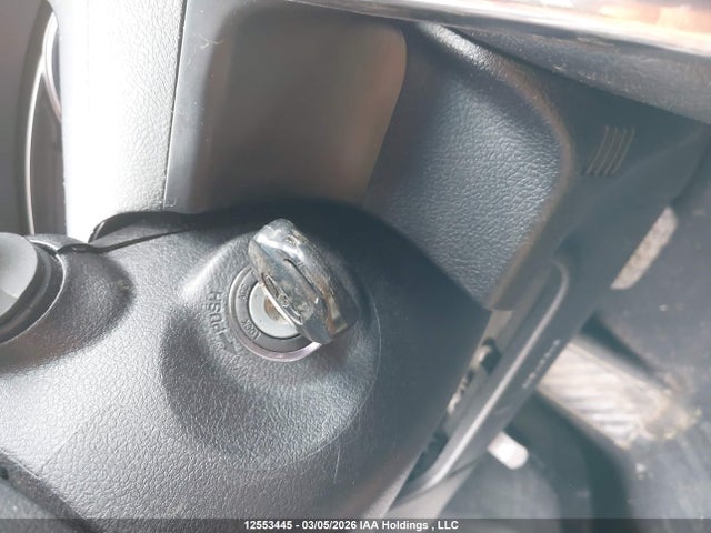 12553445 :رقم المزاد ، 4T1BF1FK9HU338115 vin ، 2017 Toyota Camry Le/xle/se/xse مزاد بيع