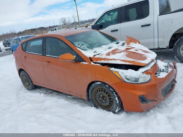 KMHCT5AE8GU261337 Hyundai ACCENT SE