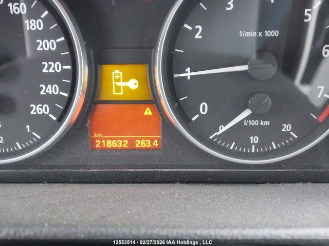 2006 Bmw 330xi მანქანა იყიდება აუქციონზე, vin: WBAVD33536KL53166, აუქციონის ნომერი: 12553514