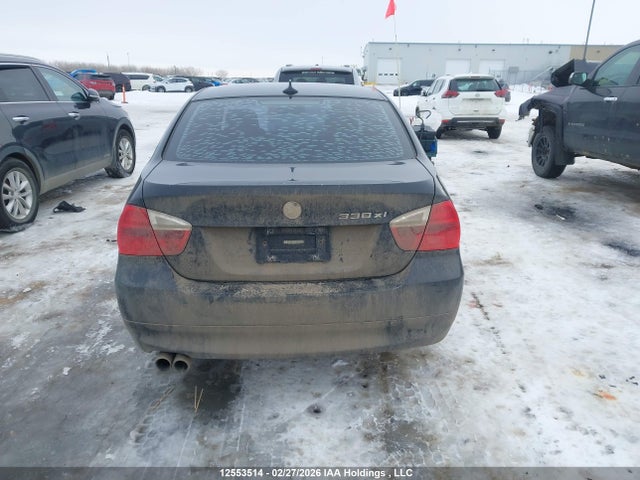 2006 Bmw 330xi მანქანა იყიდება აუქციონზე, vin: WBAVD33536KL53166, აუქციონის ნომერი: 12553514