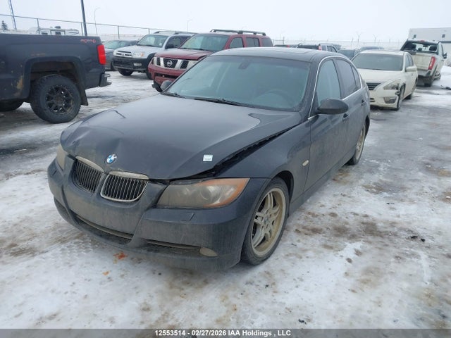 2006 Bmw 330xi მანქანა იყიდება აუქციონზე, vin: WBAVD33536KL53166, აუქციონის ნომერი: 12553514