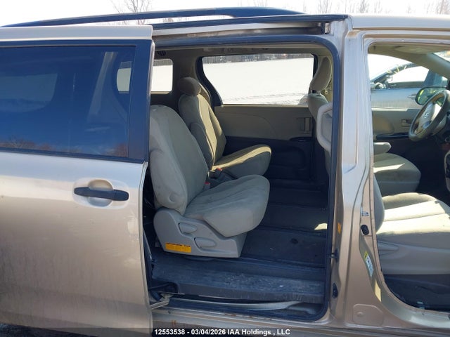 Aukcja sprzedaży 2012 Toyota Sienna, vin: 5TDZK3DC8CS208006, numer aukcji: 12553538