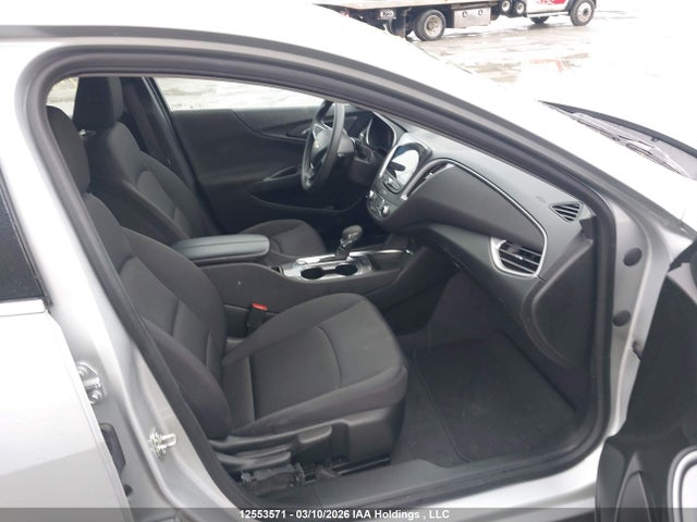 1G1ZD5ST7NF172216 Chevrolet MALIBU LT