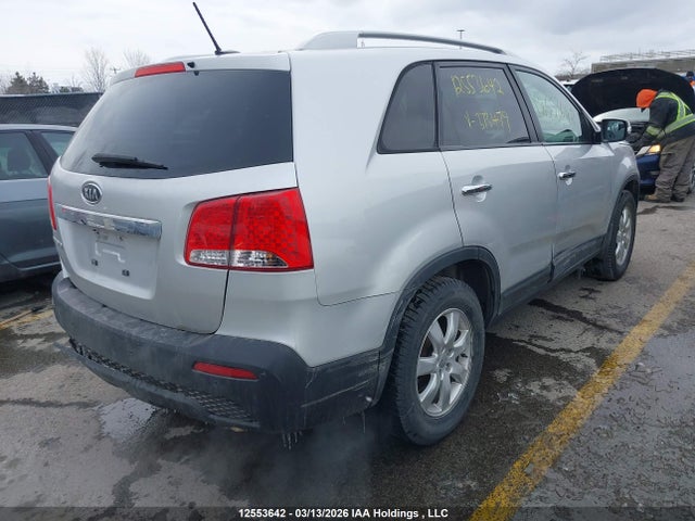 12553642 :رقم المزاد ، 5XYKT3A64DG373479 vin ، 2013 Kia Sorento Lx مزاد بيع
