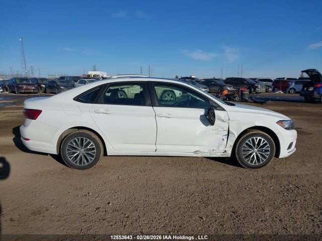 3VWE57BU2MM029399 Volkswagen Jetta Highline