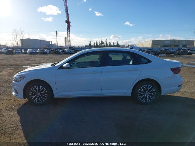 3VWE57BU2MM029399 Volkswagen Jetta Highline