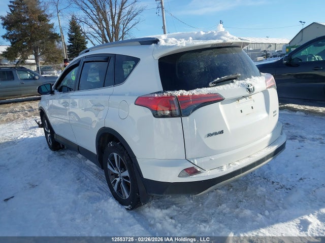 12553725 :رقم المزاد ، 2T3RFREV3HW630231 vin ، 2017 Toyota Rav4 Xle مزاد بيع
