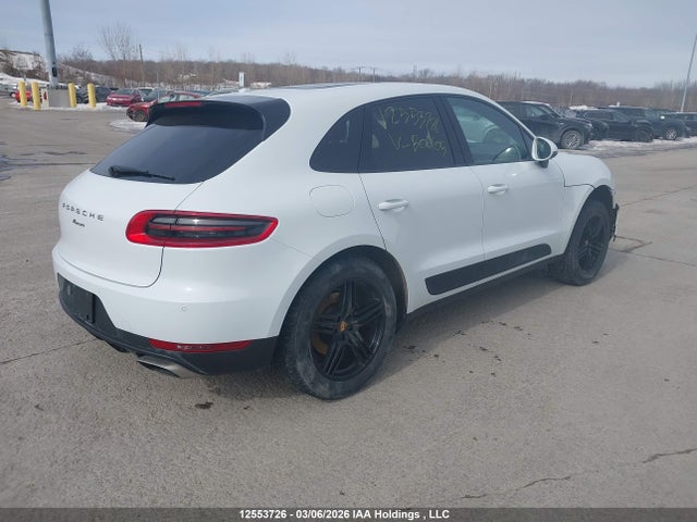 Porsche Macan 2017 WP1AA2A55HLB06105 Image 4