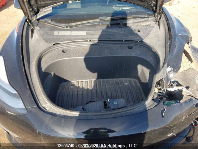 5YJ3E1EAXNF258380 Tesla MODEL 3