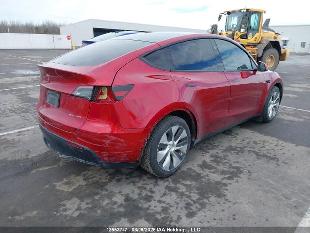 2024 Tesla Model Y მანქანა იყიდება აუქციონზე, vin: 7SAYGDEE8RF043206, აუქციონის ნომერი: 12553747