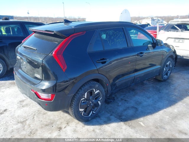 KNDCR3L17T5147271 KIA Niro Wind