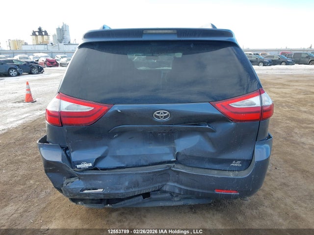 Продажа на аукционе авто 2017 Toyota Sienna Le, vin: 5TDJZ3DC0HS169492, номер лота: 12553789