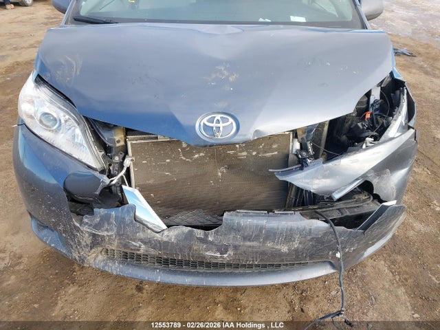 Продажа на аукционе авто 2017 Toyota Sienna Le, vin: 5TDJZ3DC0HS169492, номер лота: 12553789