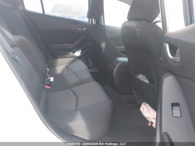 3MZBM1U76FM195244 Mazda Mazda3 Gx