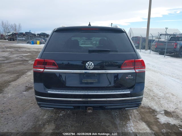 12553794 :رقم المزاد ، 1V2TR2CAXJC596669 vin ، 2018 Volkswagen Atlas Execline مزاد بيع