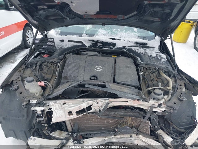 W1KAF4HB1NR009797 Mercedes-Benz C 300 4matic
