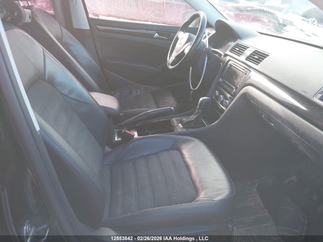 Продажа на аукционе авто 2012 Volkswagen Passat, vin: 1VWCM7A33CC004143, номер лота: 12553842