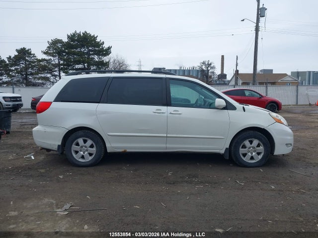 Aukcja sprzedaży 2010 Toyota Sienna Le V6, vin: 5TDKK4CC7AS338977, numer aukcji: 12553854