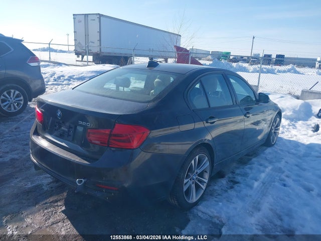 2016 Bmw 320 Xi მანქანა იყიდება აუქციონზე, vin: WBA8E5G50GNU21200, აუქციონის ნომერი: 12553868