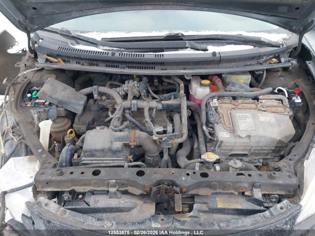 JTDKDTB37E1563845 Toyota PRIUS C