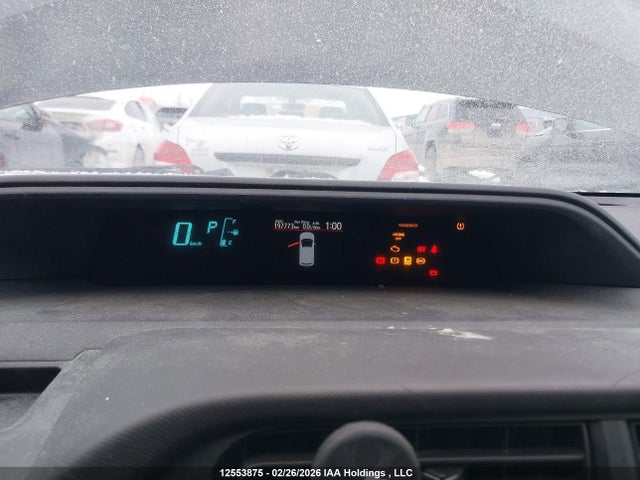 JTDKDTB37E1563845 Toyota PRIUS C