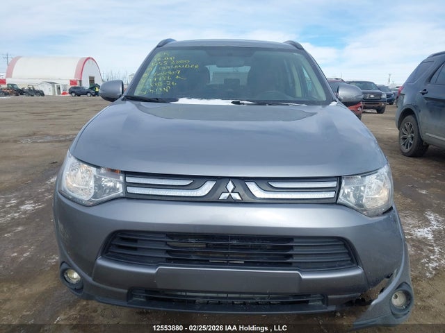 JA4JZ3AX6EZ602907 Mitsubishi Outlander Se