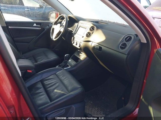 WVGJV7AX4GW067486 Volkswagen Tiguan Comfortline/highline/special Edition