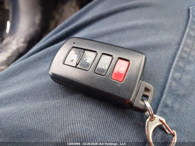 JTMRJREV0HD108667 Toyota Rav4 Hv Le/xle