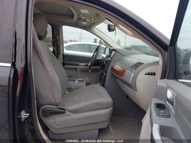 12553903 :رقم المزاد ، 2A8HR54P78R133670 vin ، 2008 Chrysler Town & Country Touring مزاد بيع