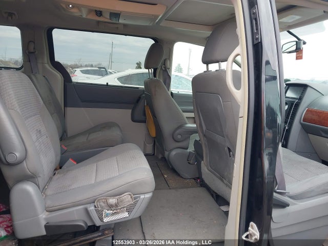 12553903 :رقم المزاد ، 2A8HR54P78R133670 vin ، 2008 Chrysler Town & Country Touring مزاد بيع