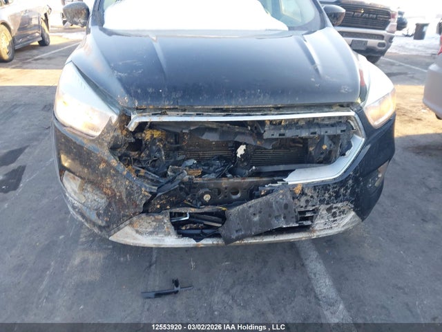 1FMCU0GD6HUD13211 Ford ESCAPE SE