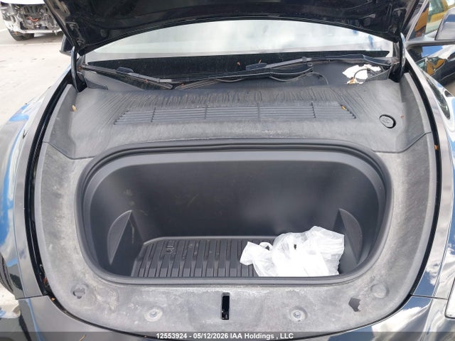 7SAYGDEF3NF563736 Tesla Model Y Performance