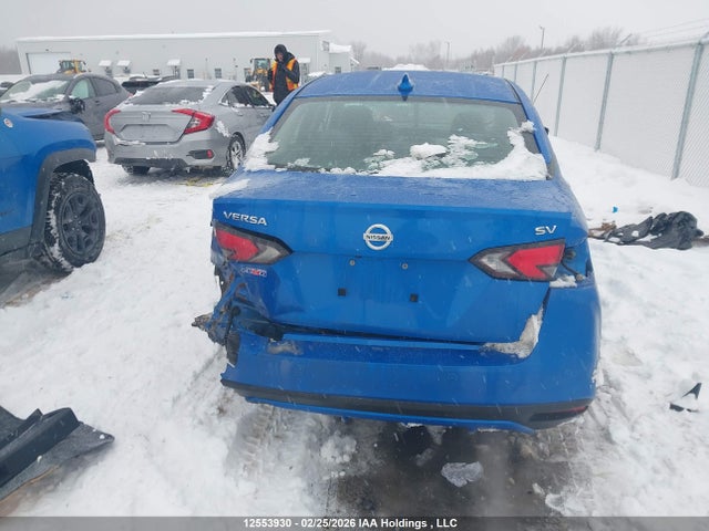 12553930 :رقم المزاد ، 3N1CN8EV9ML834538 vin ، 2021 Nissan Versa مزاد بيع