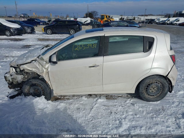 1G1JE6SB4G4118622 Chevrolet SONIC LTZ