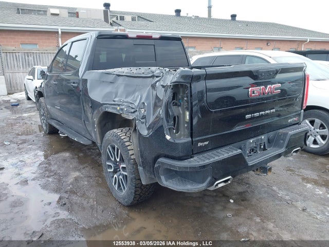 1GTUUEET3NZ613917 GMC Sierra 1500 At4