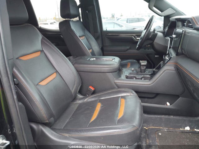 1GTUUEET3NZ613917 GMC Sierra 1500 At4