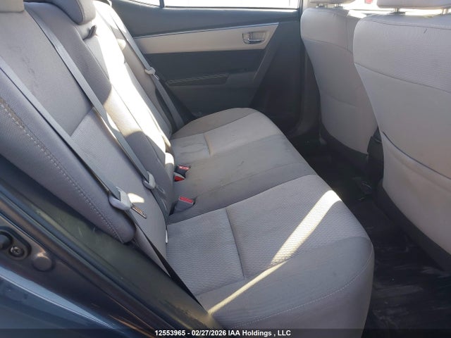 12553965 :رقم المزاد ، 2T1BURHE6FC289658 vin ، 2015 Toyota Corolla Le مزاد بيع
