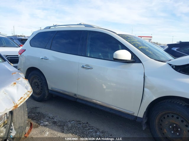 2016 Nissan Pathfinder Platinum/s/sl/sv მანქანა იყიდება აუქციონზე, vin: 5N1AR2MM7GC647986, აუქციონის ნომერი: 12553968