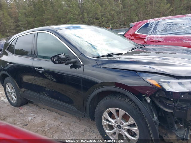 1FMCU9GN1PUA42943 Ford Escape Active