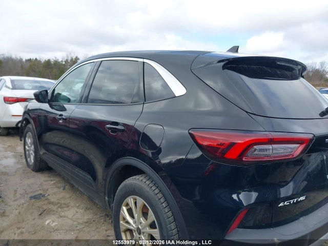 1FMCU9GN1PUA42943 Ford Escape Active