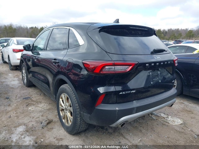 1FMCU9GN1PUA42943 Ford Escape Active