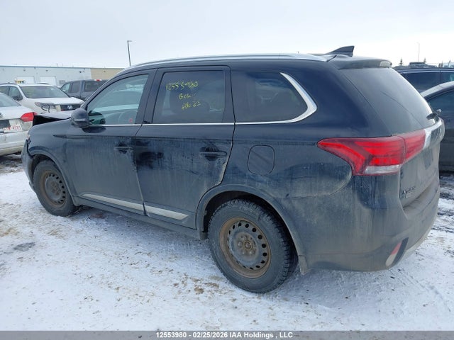 2018 Mitsubishi Outlander Es მანქანა იყიდება აუქციონზე, vin: JA4AZ2A30JZ611362, აუქციონის ნომერი: 12553980