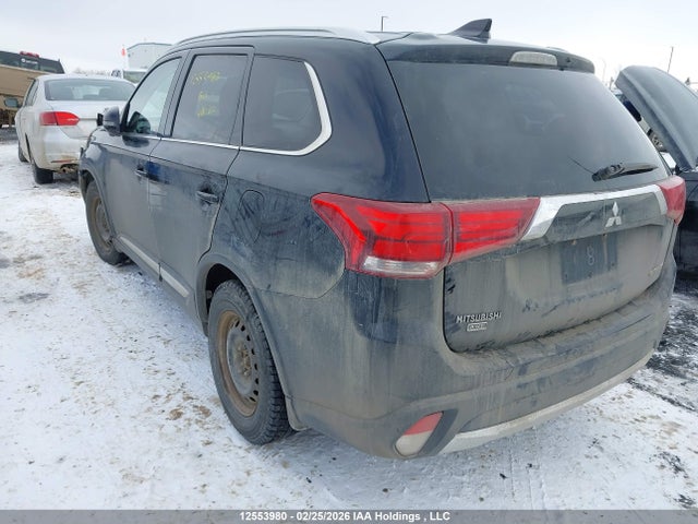 2018 Mitsubishi Outlander Es მანქანა იყიდება აუქციონზე, vin: JA4AZ2A30JZ611362, აუქციონის ნომერი: 12553980