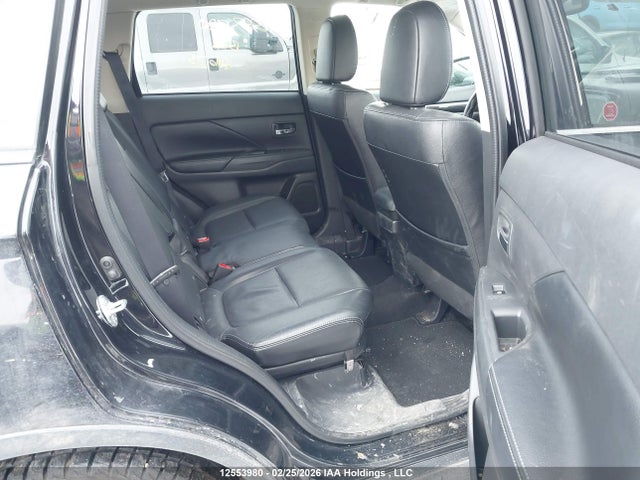 2018 Mitsubishi Outlander Es მანქანა იყიდება აუქციონზე, vin: JA4AZ2A30JZ611362, აუქციონის ნომერი: 12553980